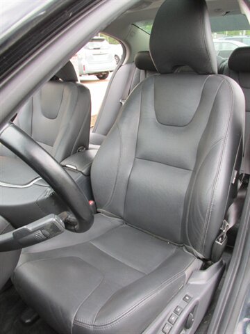 2015 Volvo S60 T5 Premier - Photo 13 - Mishawaka, IN 46545