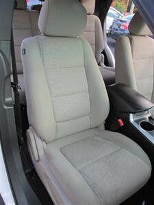 2014 Ford Explorer   - Photo 20 - Mishawaka, IN 46545