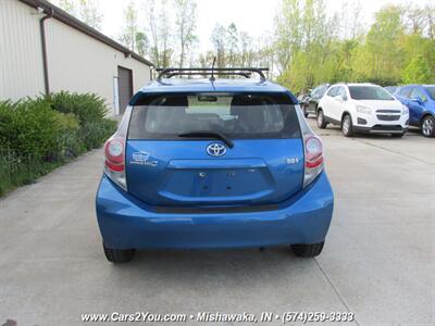 2012 Toyota Prius c Hybrid Electric   - Photo 4 - Mishawaka, IN 46545