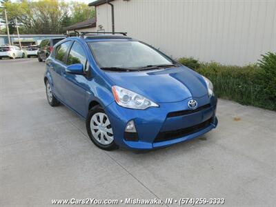 2012 Toyota Prius c Hybrid Electric   - Photo 2 - Mishawaka, IN 46545