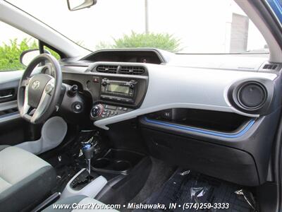 2012 Toyota Prius c Hybrid Electric   - Photo 16 - Mishawaka, IN 46545