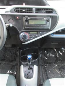 2012 Toyota Prius c Hybrid Electric   - Photo 24 - Mishawaka, IN 46545