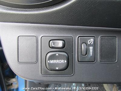 2012 Toyota Prius c Hybrid Electric   - Photo 17 - Mishawaka, IN 46545