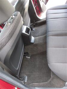 2012 Subaru Outback 2.5i Premium AWD   - Photo 13 - Mishawaka, IN 46545