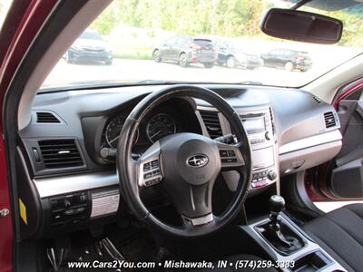 2012 Subaru Outback 2.5i Premium AWD   - Photo 9 - Mishawaka, IN 46545