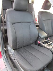 2012 Subaru Outback 2.5i Premium AWD   - Photo 17 - Mishawaka, IN 46545