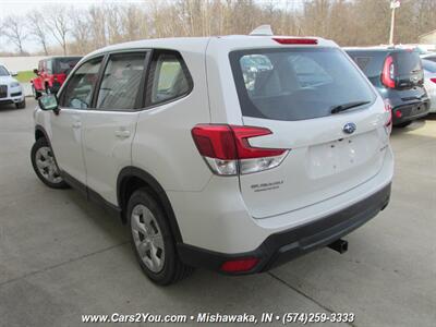 2019 Subaru Forester 2.5i AWD   - Photo 5 - Mishawaka, IN 46545