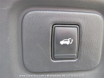 2015 Nissan Pathfinder SL 4x4   - Photo 20 - Mishawaka, IN 46545