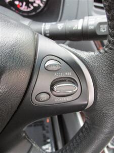 2015 Nissan Pathfinder SL 4x4   - Photo 29 - Mishawaka, IN 46545