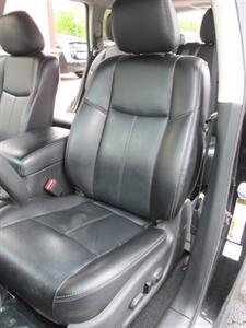 2015 Nissan Pathfinder SL 4x4   - Photo 13 - Mishawaka, IN 46545