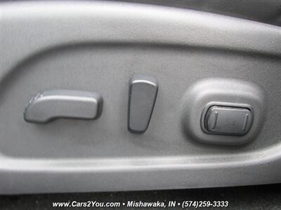 2015 Nissan Pathfinder SL 4x4   - Photo 14 - Mishawaka, IN 46545