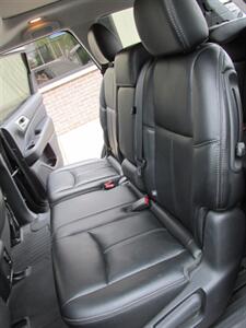2015 Nissan Pathfinder SL 4x4   - Photo 15 - Mishawaka, IN 46545