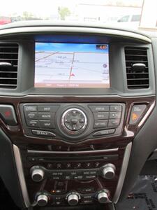 2015 Nissan Pathfinder SL 4x4   - Photo 31 - Mishawaka, IN 46545