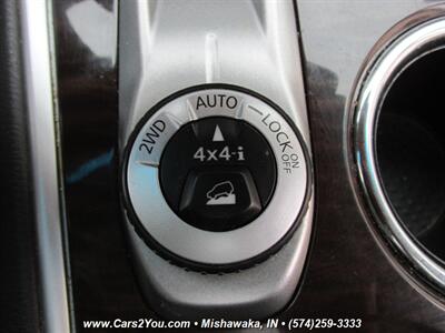 2015 Nissan Pathfinder SL 4x4   - Photo 36 - Mishawaka, IN 46545