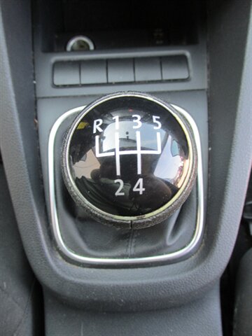 2011 Volkswagen Jetta - Photo 19 - Mishawaka, IN 46545