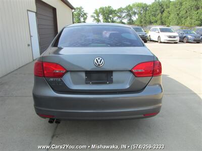2011 Volkswagen Jetta - Photo 3 - Mishawaka, IN 46545