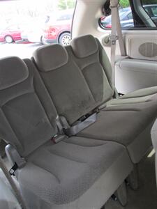 2006 Dodge Grand Caravan SE   - Photo 15 - Mishawaka, IN 46545