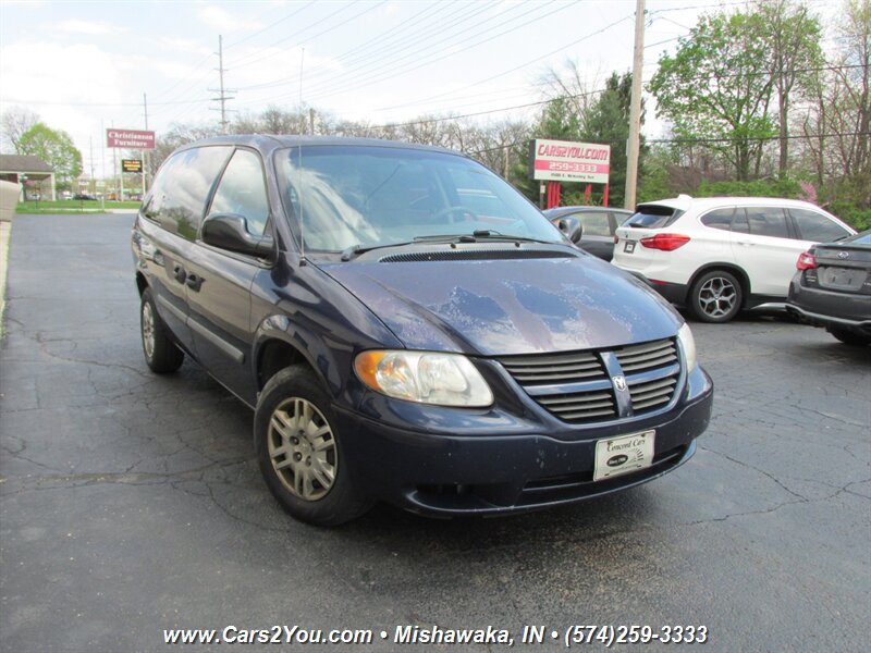 2006 Dodge Grand Caravan SE   - Photo 1 - Mishawaka, IN 46545