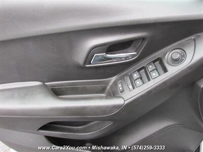 2018 Chevrolet Trax LT AWD   - Photo 9 - Mishawaka, IN 46545