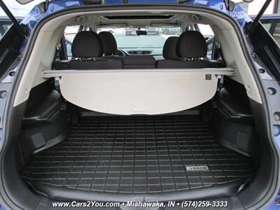 2017 Nissan Rogue SV 4x4   - Photo 15 - Mishawaka, IN 46545