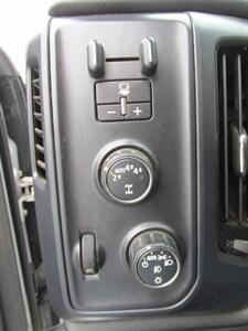 2018 GMC Sierra 1500 4x4   - Photo 12 - Mishawaka, IN 46545