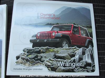 2011 Jeep Wrangler Unlimited Sahara 4x4   - Photo 22 - Mishawaka, IN 46545