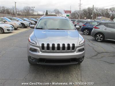 2014 Jeep Cherokee Latitude 4x4   - Photo 2 - Mishawaka, IN 46545