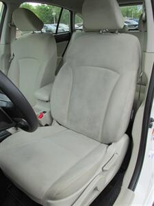 2016 Subaru Impreza 2.0i Premium AWD   - Photo 9 - Mishawaka, IN 46545