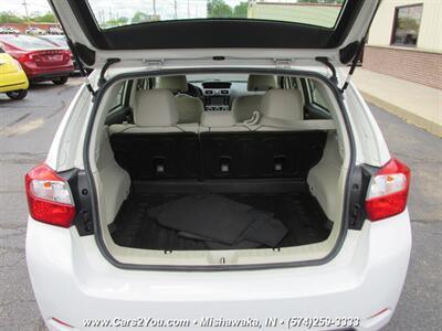 2016 Subaru Impreza 2.0i Premium AWD   - Photo 12 - Mishawaka, IN 46545