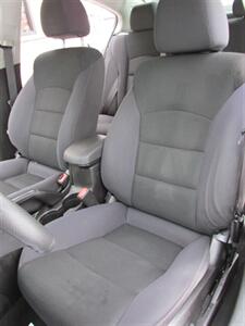 2016 Chevrolet Cruze Limited 1LT Auto - Photo 11 - Mishawaka, IN 46545