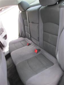 2016 Chevrolet Cruze Limited 1LT Auto - Photo 13 - Mishawaka, IN 46545