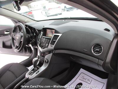2016 Chevrolet Cruze Limited 1LT Auto - Photo 16 - Mishawaka, IN 46545