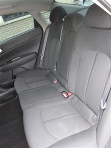 2016 Kia Optima LX - Photo 12 - Mishawaka, IN 46545