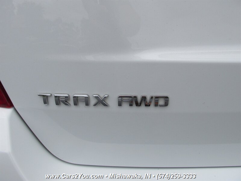 2019 Chevrolet Trax LT 4x4 - Photo 9 - Mishawaka, IN 46545