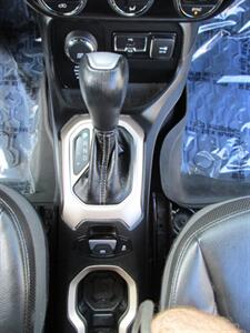 2015 Jeep Renegade Limited 4x4 - Photo 32 - Mishawaka, IN 46545
