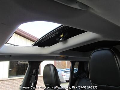 2015 Jeep Renegade Limited 4x4 - Photo 9 - Mishawaka, IN 46545