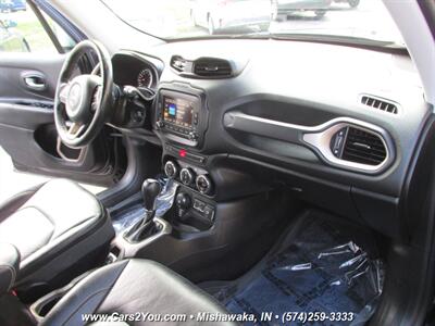 2015 Jeep Renegade Limited 4x4 - Photo 18 - Mishawaka, IN 46545