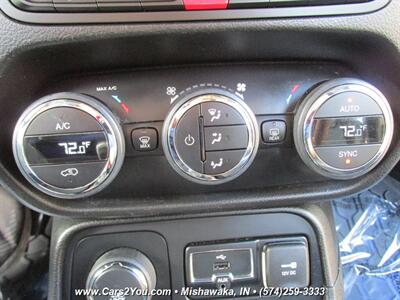 2015 Jeep Renegade Limited 4x4 - Photo 33 - Mishawaka, IN 46545