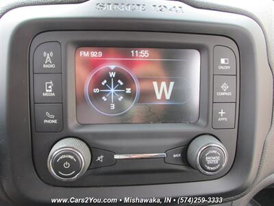 2016 Jeep Renegade Latitude 4x4   - Photo 29 - Mishawaka, IN 46545