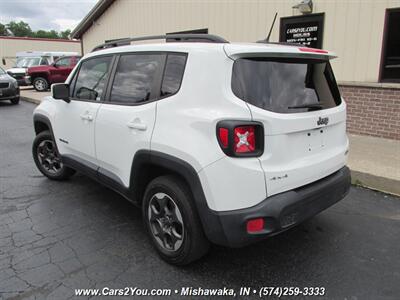 2016 Jeep Renegade Latitude 4x4   - Photo 4 - Mishawaka, IN 46545