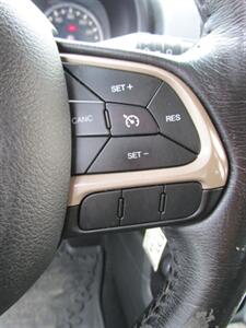 2016 Jeep Renegade Latitude 4x4   - Photo 23 - Mishawaka, IN 46545