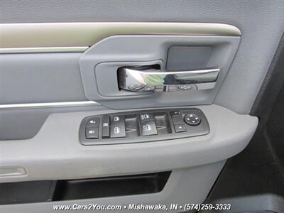 2019 RAM 1500 SLT CREW CAB   - Photo 9 - Mishawaka, IN 46545