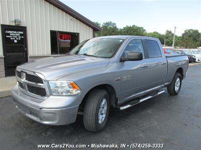 2019 RAM 1500 SLT CREW CAB   - Photo 3 - Mishawaka, IN 46545