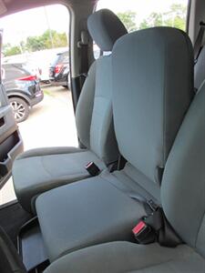 2019 RAM 1500 SLT CREW CAB   - Photo 12 - Mishawaka, IN 46545