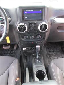 2015 Jeep Wrangler Unlimited Sahara 4x4 - Photo 20 - Mishawaka, IN 46545