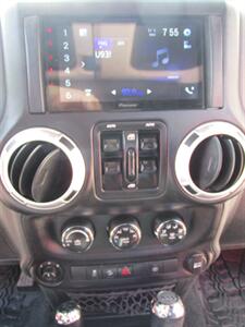 2015 Jeep Wrangler Unlimited Sahara 4x4 - Photo 21 - Mishawaka, IN 46545