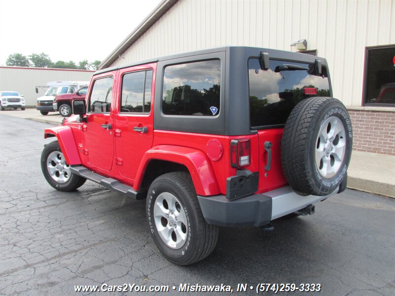 2015 Jeep Wrangler Unlimited Sahara 4x4 - Photo 4 - Mishawaka, IN 46545