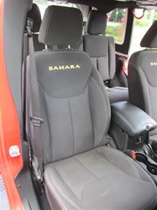 2015 Jeep Wrangler Unlimited Sahara 4x4 - Photo 15 - Mishawaka, IN 46545