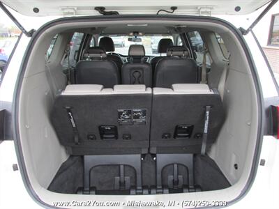 2017 Kia Sedona LX   - Photo 16 - Mishawaka, IN 46545