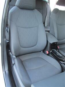 2021 Toyota Corolla LE   - Photo 17 - Mishawaka, IN 46545